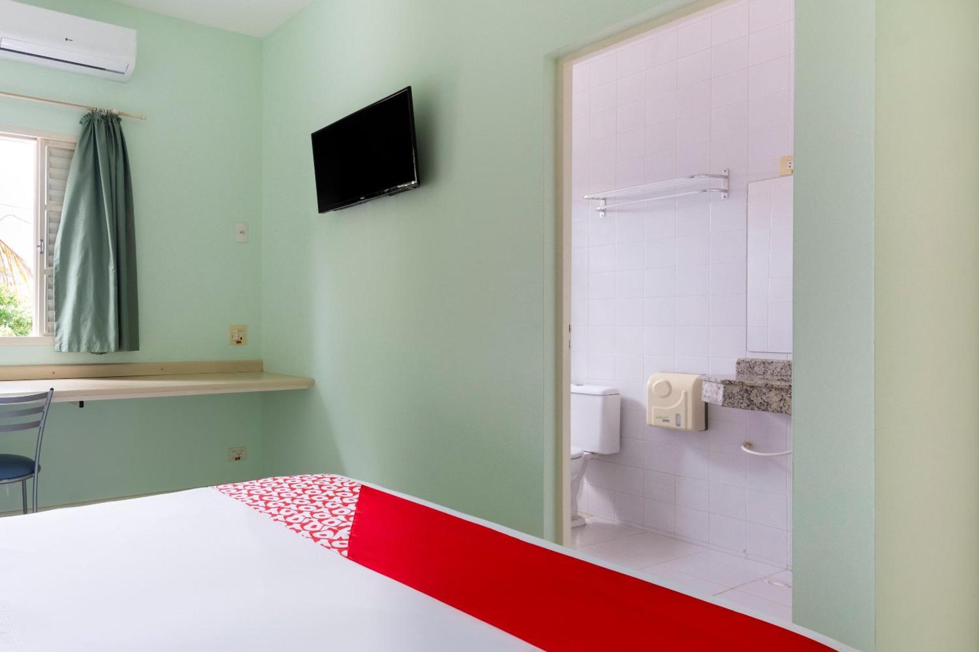 Oyo Hotel Cosmopolis, Sao Paulo Екстер'єр фото